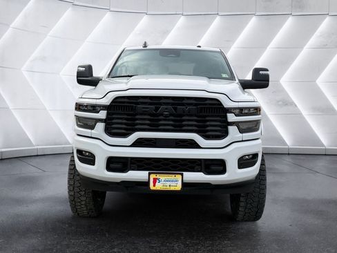 New 2025 RAM 2500 Big Horn AWD/4WD image 8