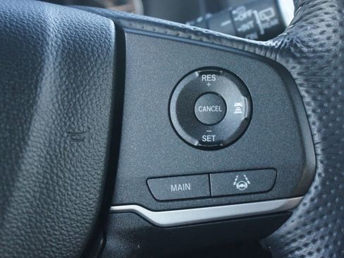 Used 2025 Honda Passport EX-L image 11