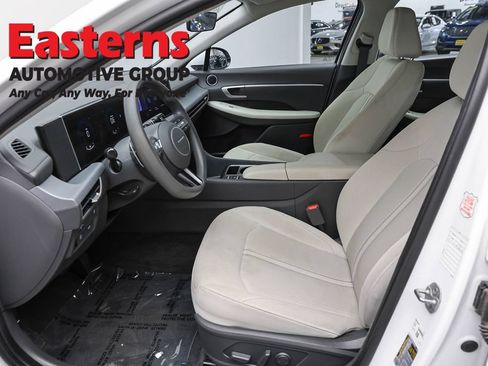 Used 2025 Hyundai Sonata SEL FWD image 14