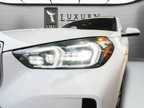 Used 2024 BMW X1 xDrive28i w/ M Sport Package image 7