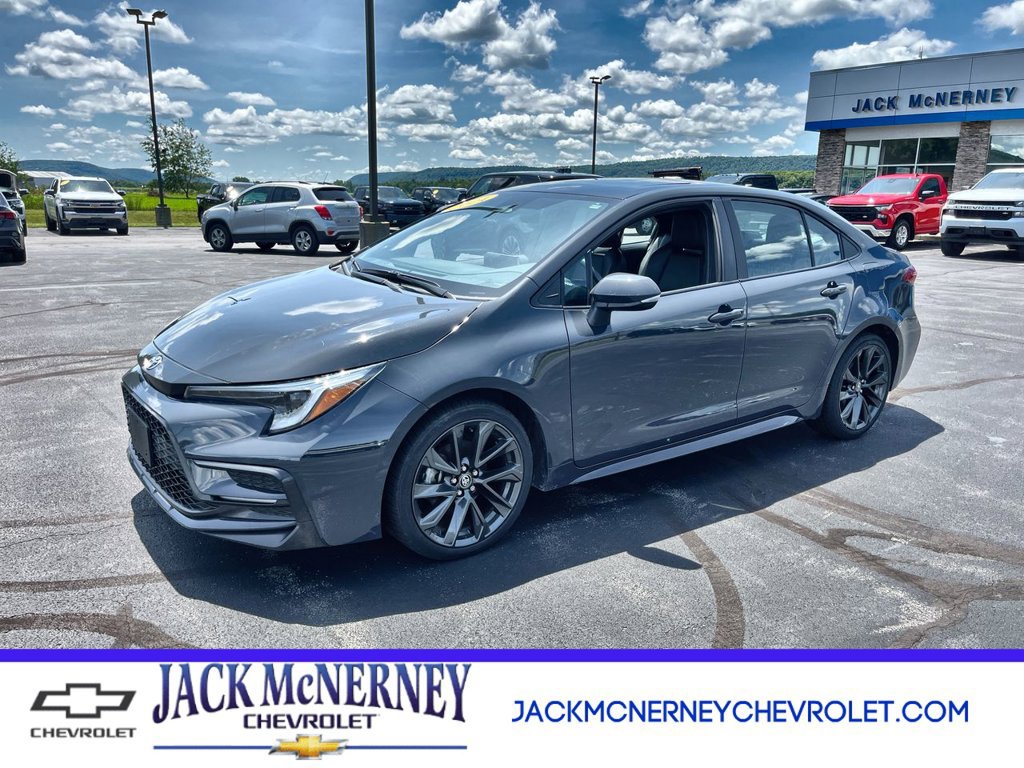 Used 2024 Toyota Corolla XSE FWD image 1