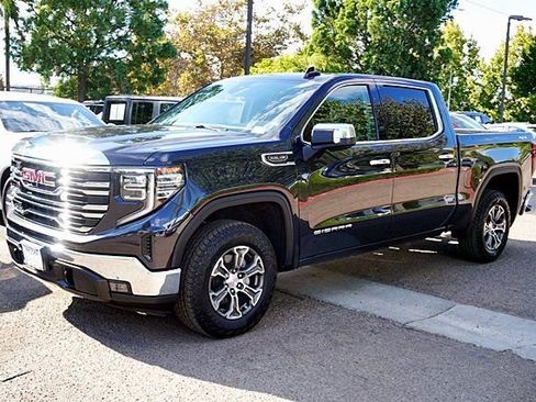 Used 2025 GMC Sierra 1500 SLT AWD/4WD image 9