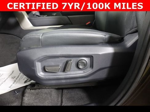Used 2022 Toyota Tundra Limited w/ Power Package image 16