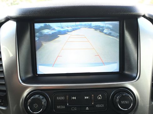 Used 2018 Chevrolet Tahoe Premier AWD/4WD image 18