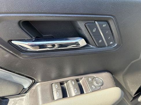 Used 2024 Chevrolet Colorado ZR2 w/ ZR2 Convenience Package III AWD/4WD image 43
