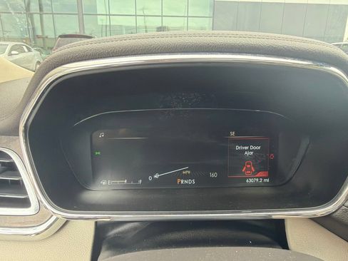 Used 2019 Lincoln Continental Reserve AWD/4WD image 29