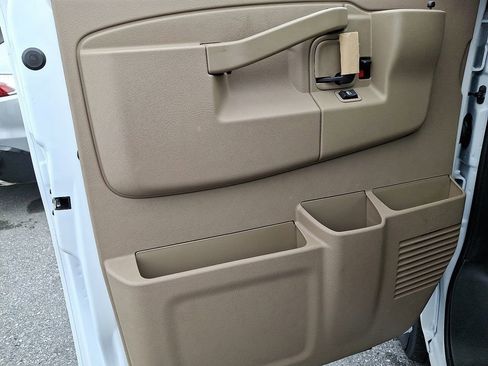 New 2025 Chevrolet Express 3500 w/ Driver Convenience Package image 8