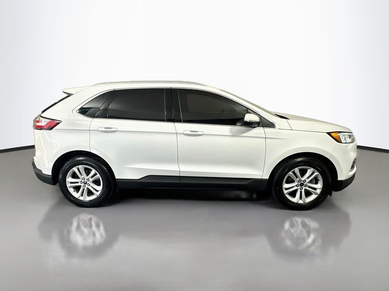 Used 2020 Ford Edge SEL w/ Convenience Package FWD image 8