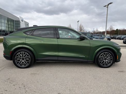 Used 2025 Ford Mustang Mach-E Premium image 9