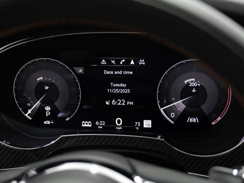 Used 2023 Bentley Bentayga Speed image 17