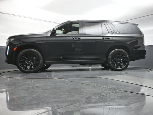 Used 2024 Cadillac Escalade Sport Platinum w/ Heavy-Duty Trailer Package AWD/4WD image 38