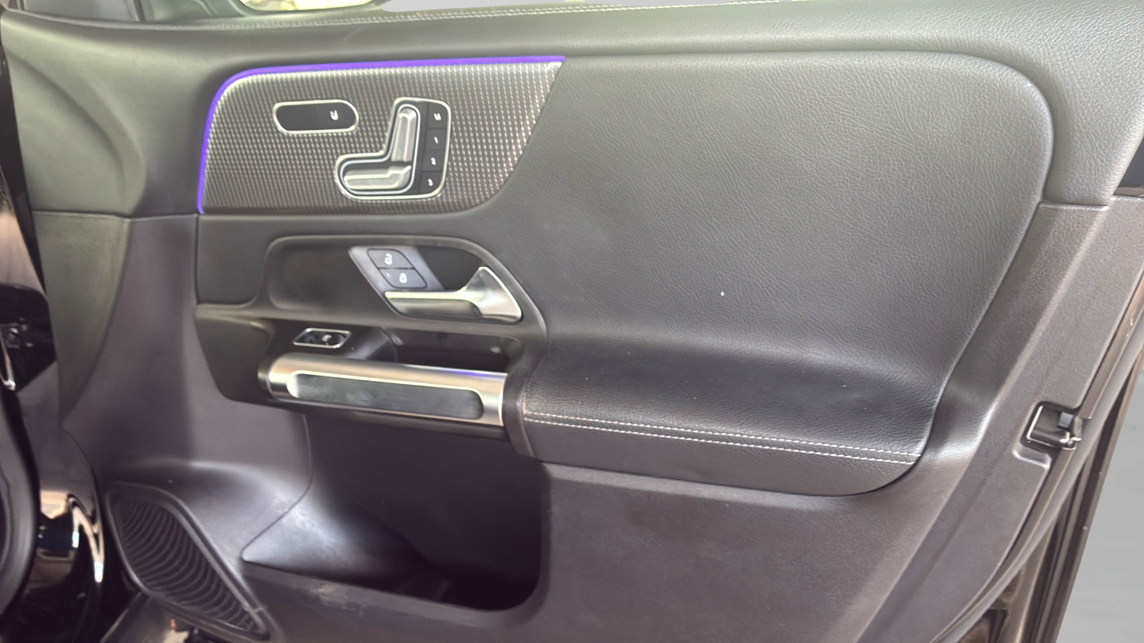 Certified 2021 Mercedes-Benz GLB 250 image 26