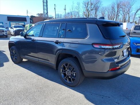New 2025 Jeep Grand Cherokee L Limited image 6
