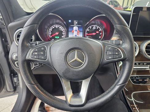 Used 2018 Mercedes-Benz C 300 Sedan w/ Premium Package image 29