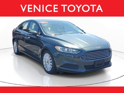 Used 2016 Ford Fusion SE