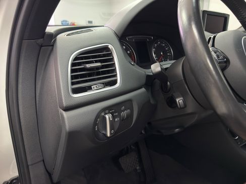 Used 2018 Audi Q3 2.0T Premium image 16