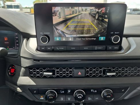 Used 2025 Honda Accord SE image 18