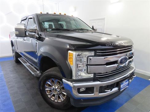 Used 2017 Ford F350 Lariat w/ Chrome Package AWD/4WD image 5