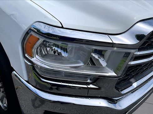 Used 2024 RAM 2500 Tradesman w/ Chrome Appearance Group AWD/4WD image 26