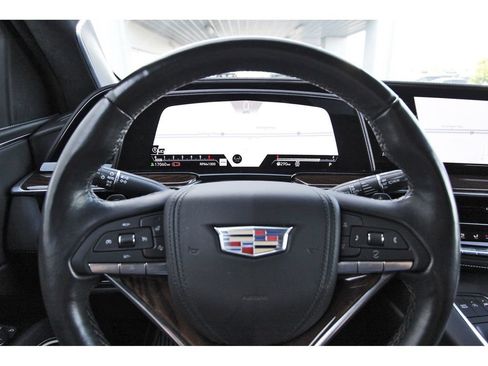 Used 2022 Cadillac Escalade ESV Sport Platinum AWD/4WD image 16