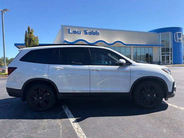 Used 2021 Honda Pilot Black Edition image 6