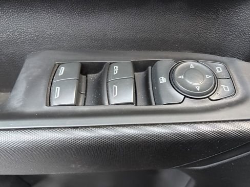Certified 2023 Chevrolet Silverado 1500 Custom AWD/4WD image 19