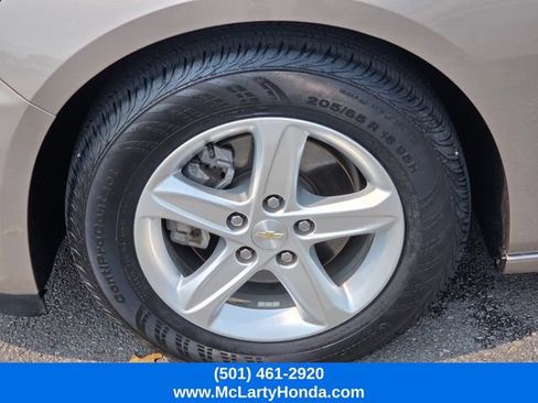 Used 2022 Chevrolet Malibu LS FWD image 18