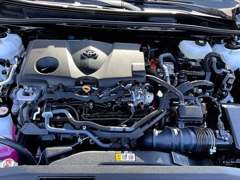 Used 2025 Toyota Camry SE FWD image 32