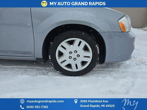 Used 2014 Dodge Avenger SE image 37