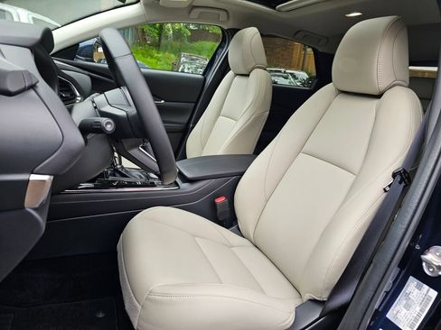 Used 2025 MAZDA CX-30 AWD 2.5 S w/ Preferred Package image 19