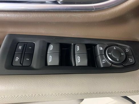 Used 2021 GMC Yukon SLT w/ SLT Luxury Package AWD/4WD image 34