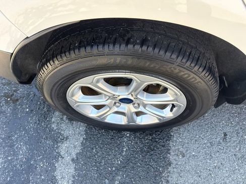 Used 2018 Ford EcoSport SE w/ SE Convenience Package image 14