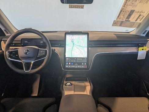 New 2025 Volvo EX90 Plus image 13