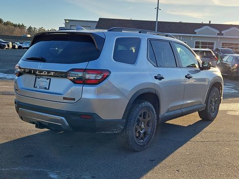 New 2026 Honda Pilot TrailSport image 6