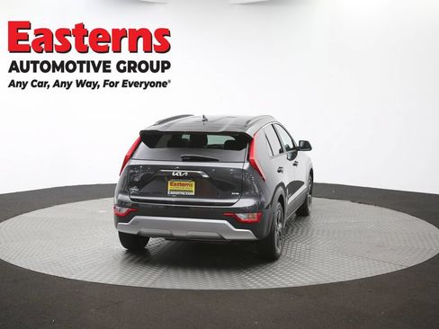 Used 2025 Kia Niro LX FWD image 37