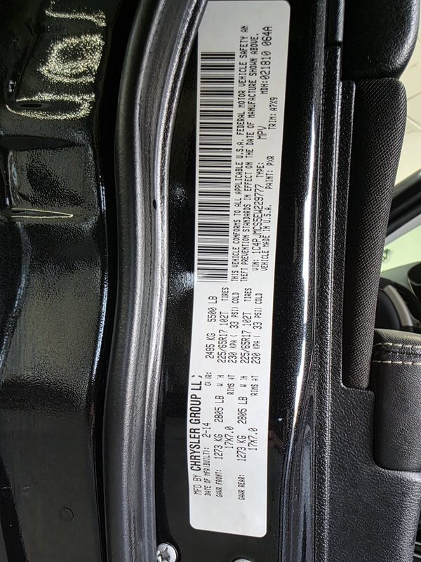 Used 2014 Jeep Cherokee Latitude w/ Cold Weather Group AWD/4WD image 33