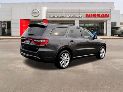 Used 2024 Dodge Durango GT image 3