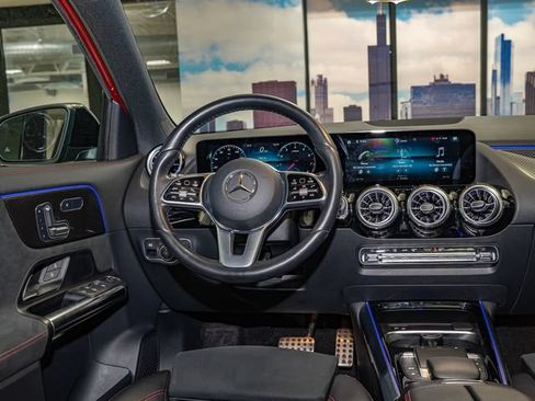 Certified 2022 Mercedes-Benz GLA 250 4MATIC image 16