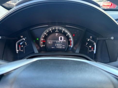Used 2018 Honda CR-V LX image 9