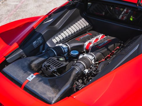 Used 2015 Ferrari 458 Speciale Coupe RWD image 2