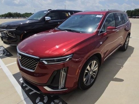Used 2025 Cadillac XT6 Premium Luxury w/ Platinum Package AWD/4WD image 1