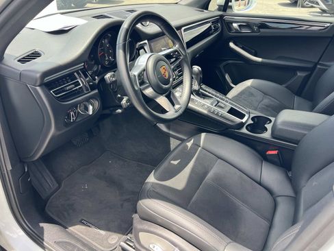 Used 2021 Porsche Macan AWD/4WD image 5