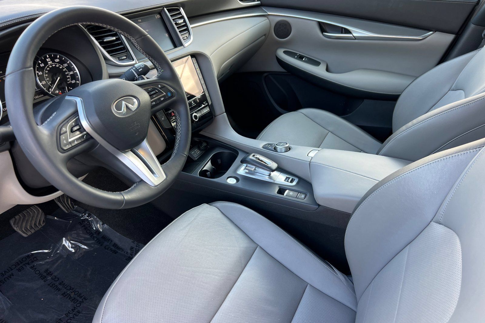 Used 2023 INFINITI QX50 Luxe AWD/4WD image 13