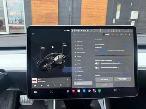 Used 2020 Tesla Model 3 Long Range AWD/4WD image 38