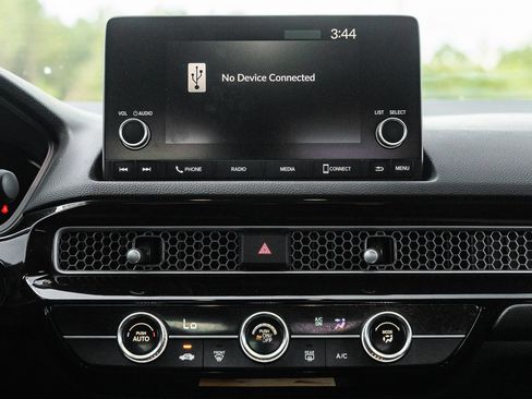 Used 2022 Honda Civic Sport image 28