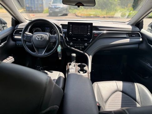 Used 2024 Toyota Camry SE FWD image 18