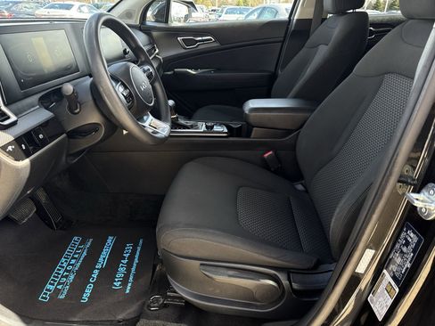 Used 2024 Kia Sportage LX image 18
