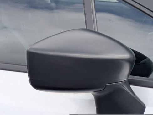 Used 2025 Nissan Versa S w/ S Plus Package image 12