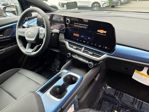New 2026 Chevrolet Equinox EV LT AWD/4WD image 10