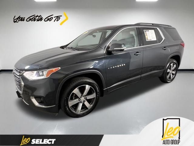 Used 2021 Chevrolet Traverse LT w/ LT Premium Package AWD/4WD image 1